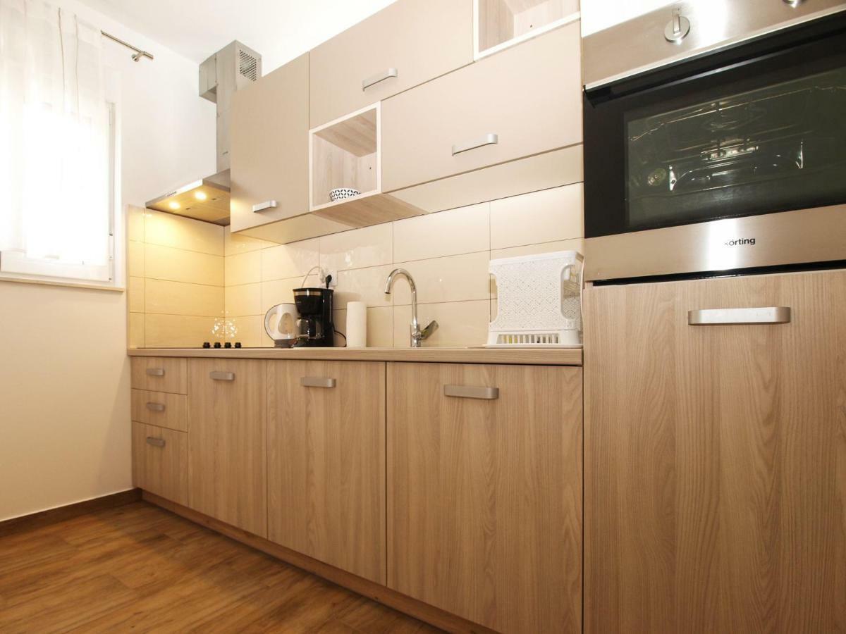 4 Stars Apartments-Pikula Fažana Εξωτερικό φωτογραφία