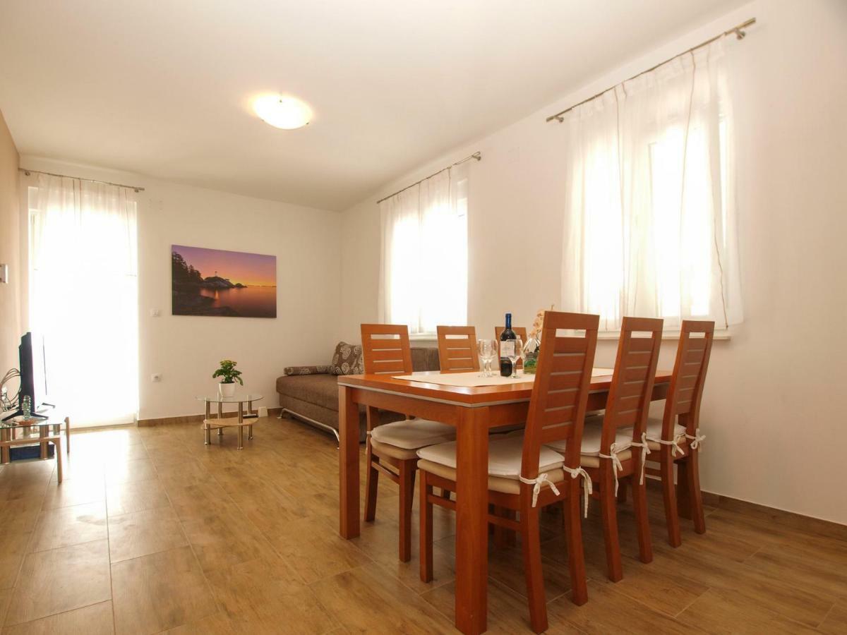 4 Stars Apartments-Pikula Fažana Εξωτερικό φωτογραφία