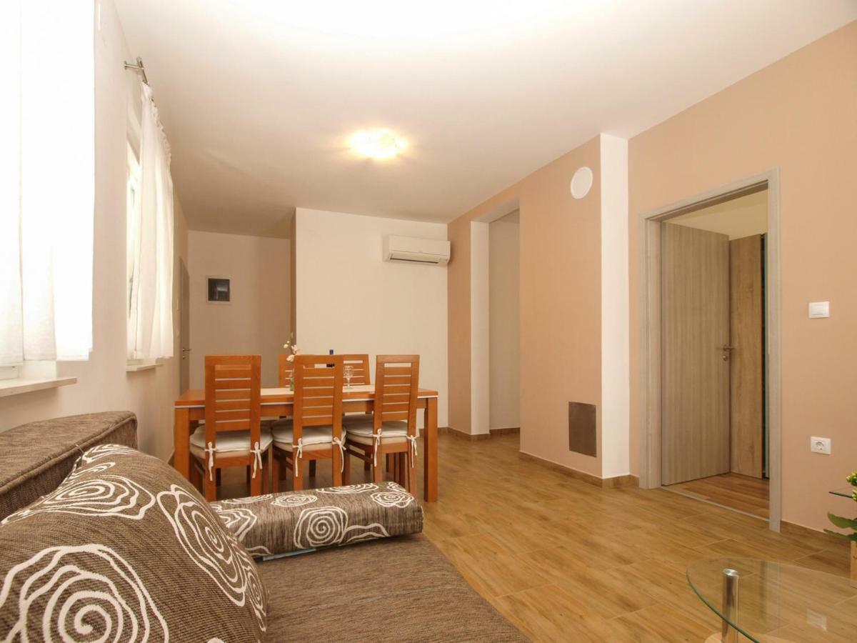 4 Stars Apartments-Pikula Fažana Εξωτερικό φωτογραφία