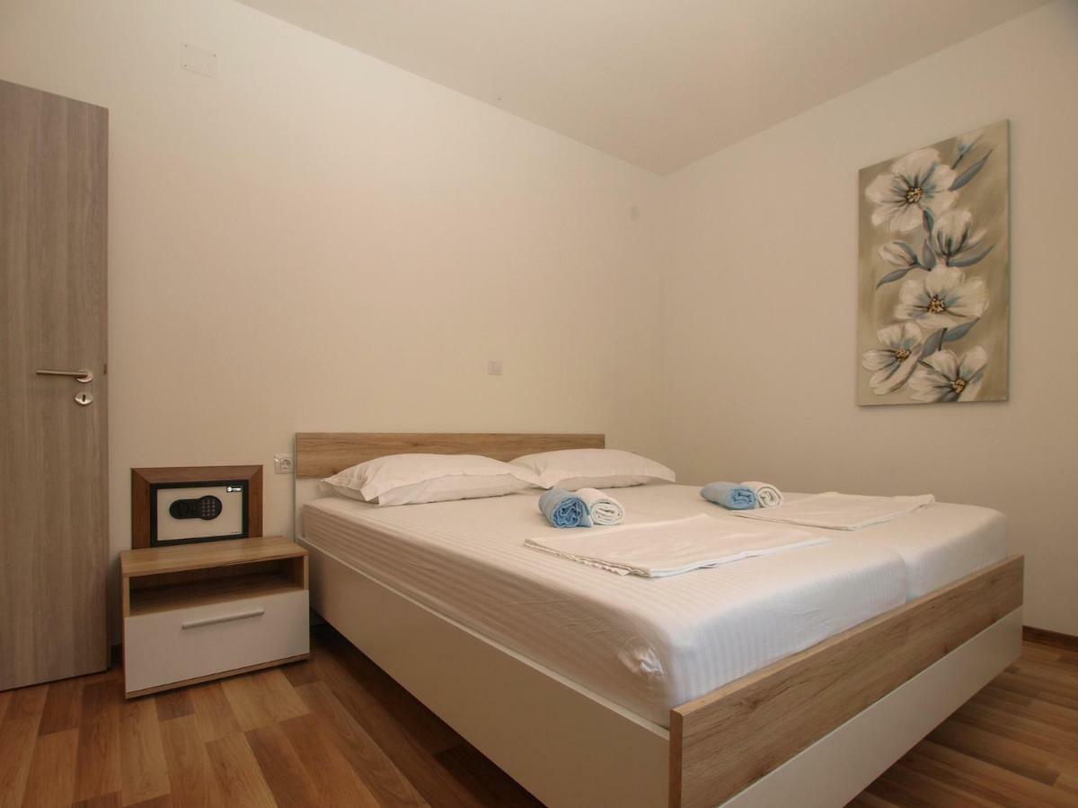 4 Stars Apartments-Pikula Fažana Εξωτερικό φωτογραφία
