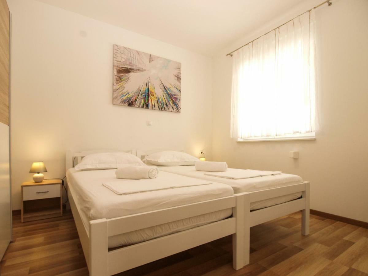 4 Stars Apartments-Pikula Fažana Εξωτερικό φωτογραφία