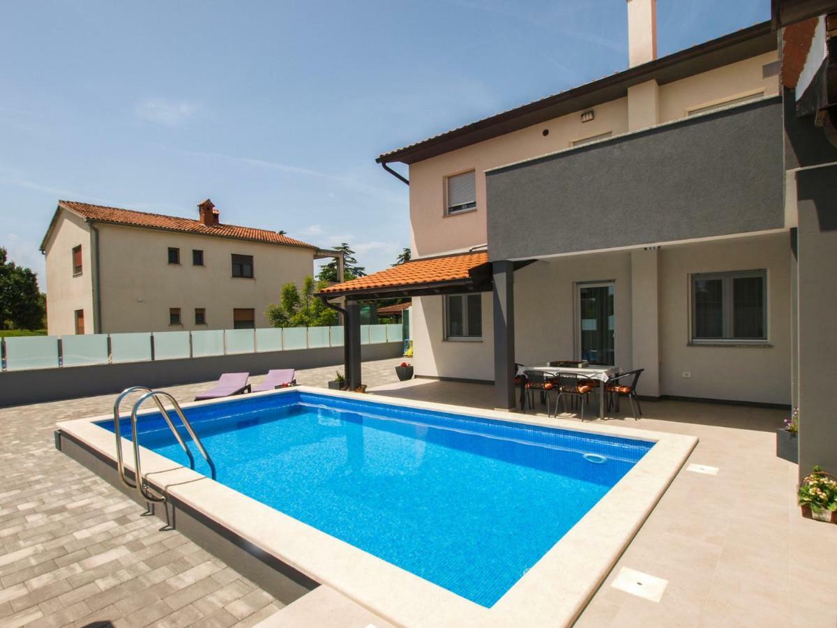 4 Stars Apartments-Pikula Fažana Εξωτερικό φωτογραφία