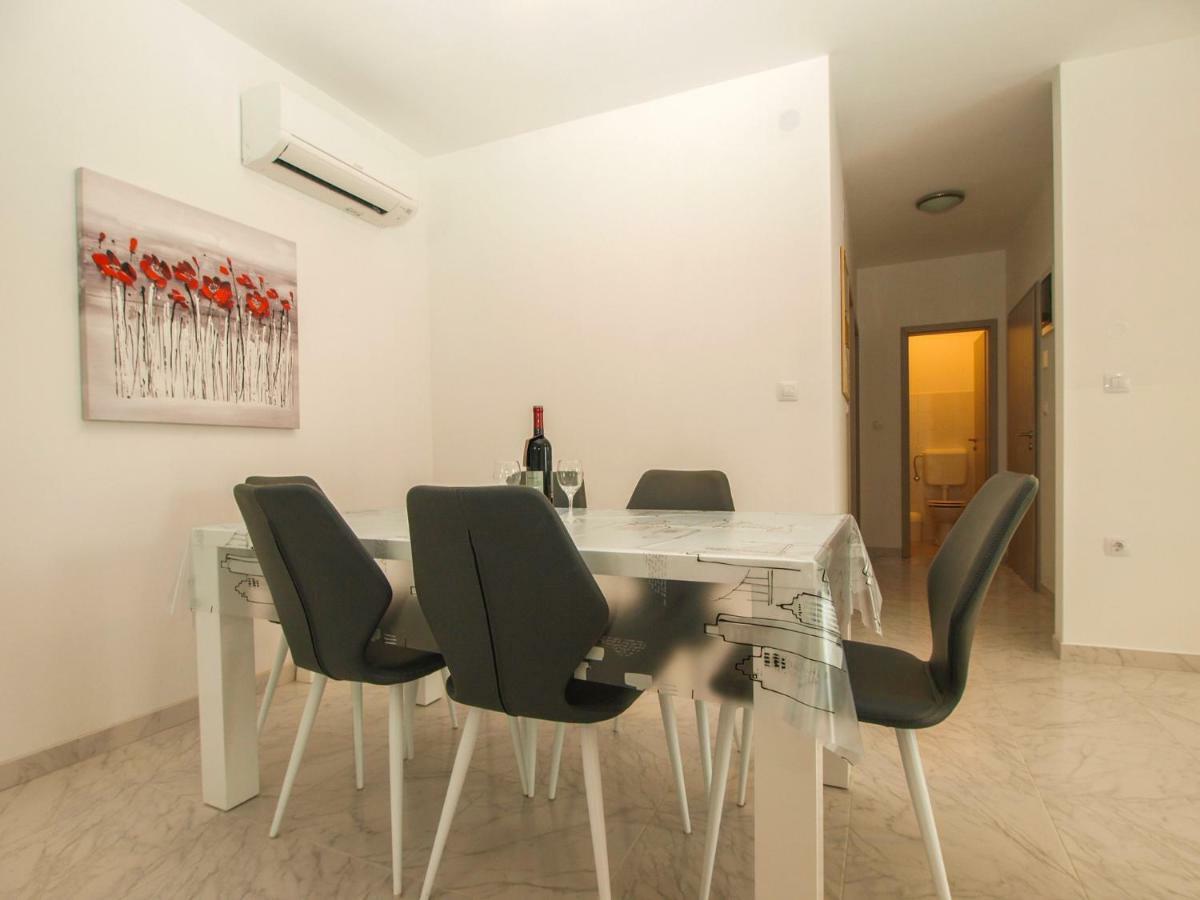 4 Stars Apartments-Pikula Fažana Εξωτερικό φωτογραφία
