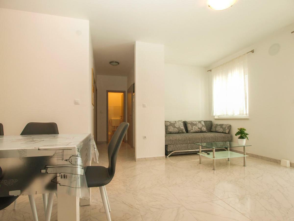 4 Stars Apartments-Pikula Fažana Εξωτερικό φωτογραφία