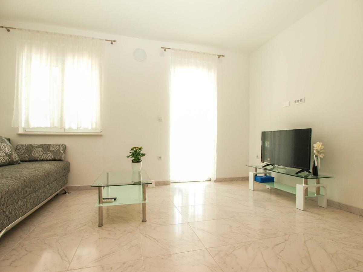 4 Stars Apartments-Pikula Fažana Εξωτερικό φωτογραφία
