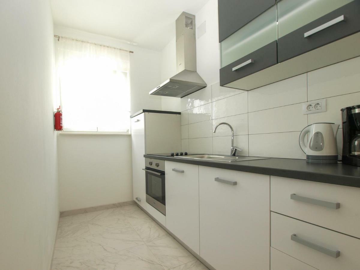 4 Stars Apartments-Pikula Fažana Εξωτερικό φωτογραφία