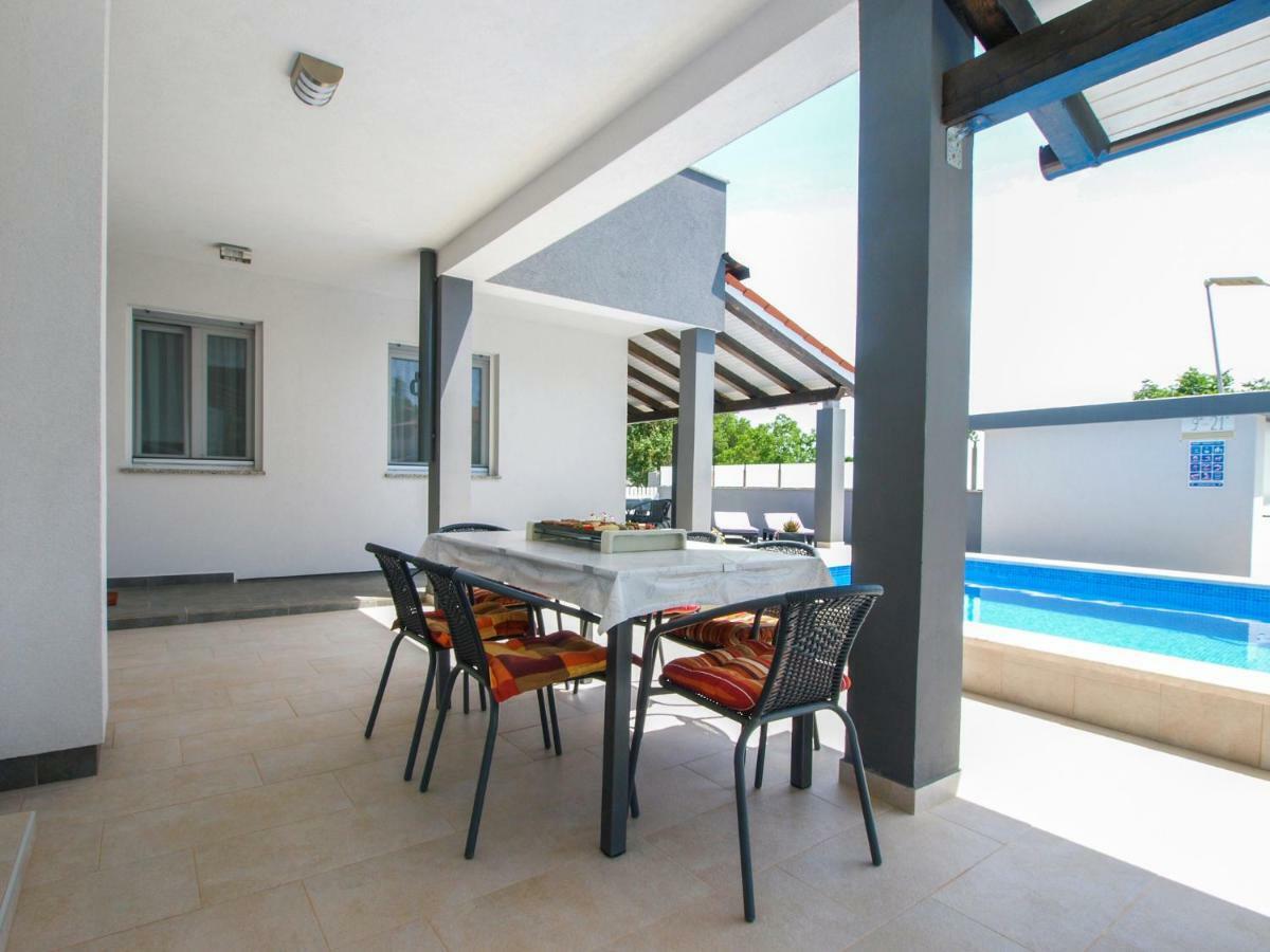 4 Stars Apartments-Pikula Fažana Εξωτερικό φωτογραφία