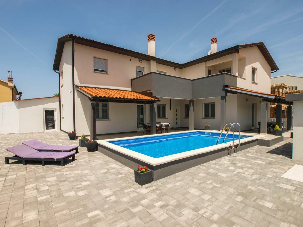 4 Stars Apartments-Pikula Fažana Εξωτερικό φωτογραφία
