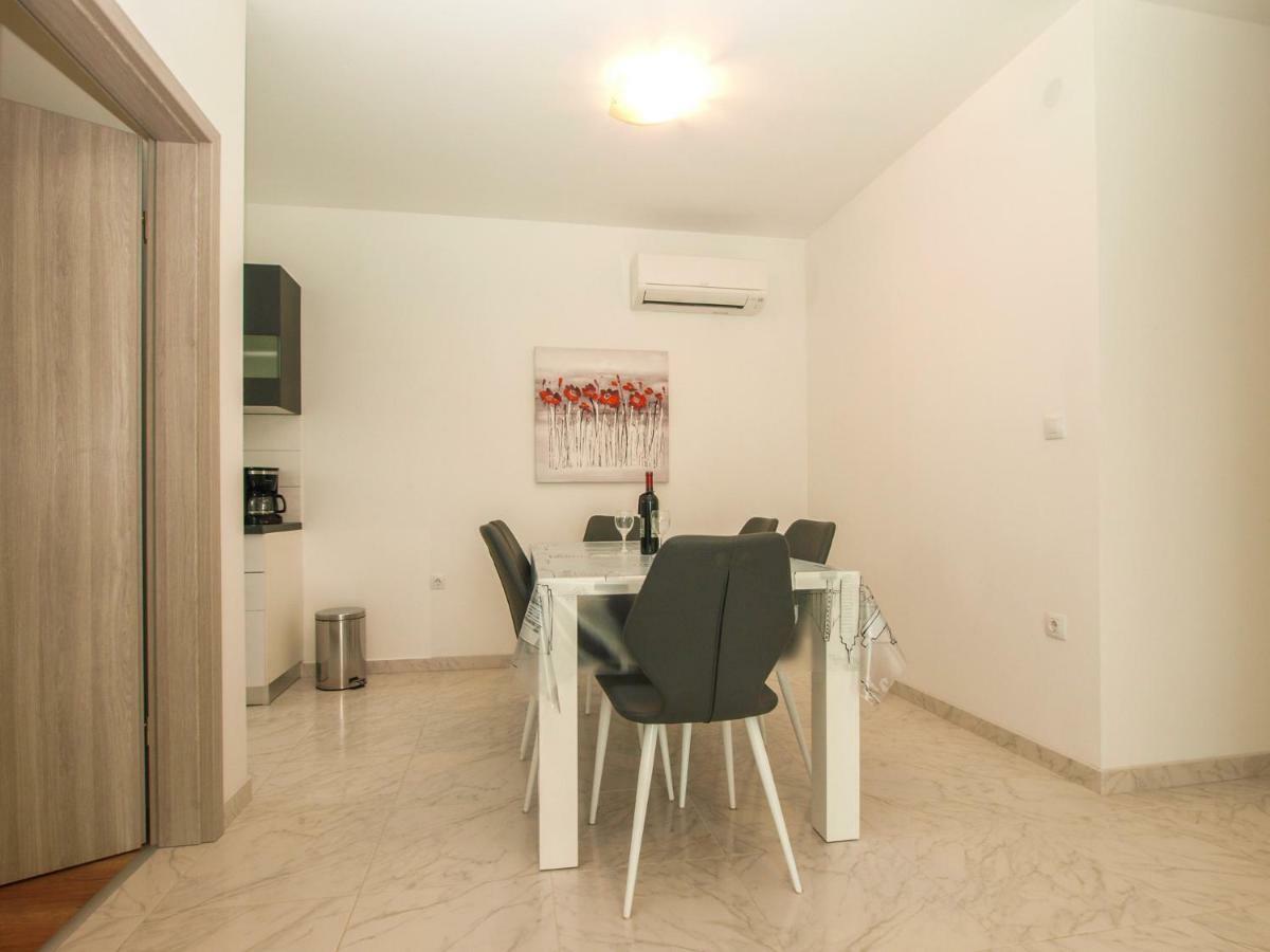4 Stars Apartments-Pikula Fažana Εξωτερικό φωτογραφία