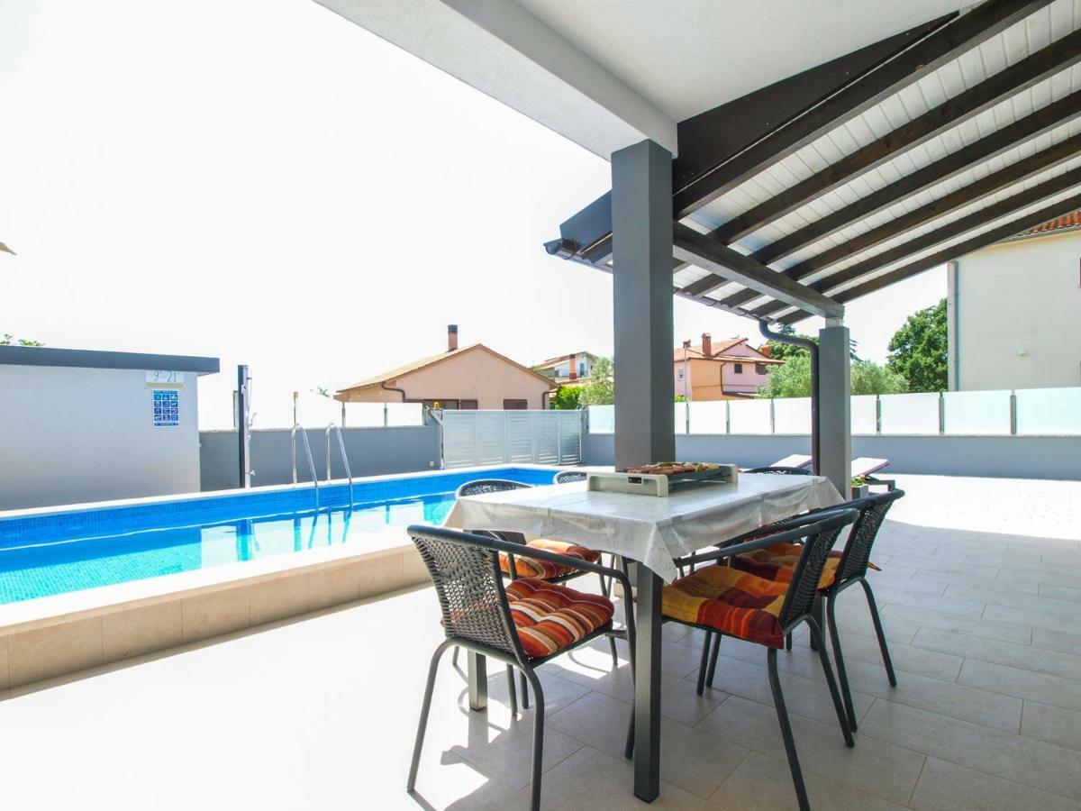 4 Stars Apartments-Pikula Fažana Εξωτερικό φωτογραφία