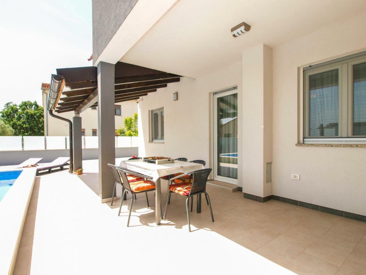 4 Stars Apartments-Pikula Fažana Εξωτερικό φωτογραφία