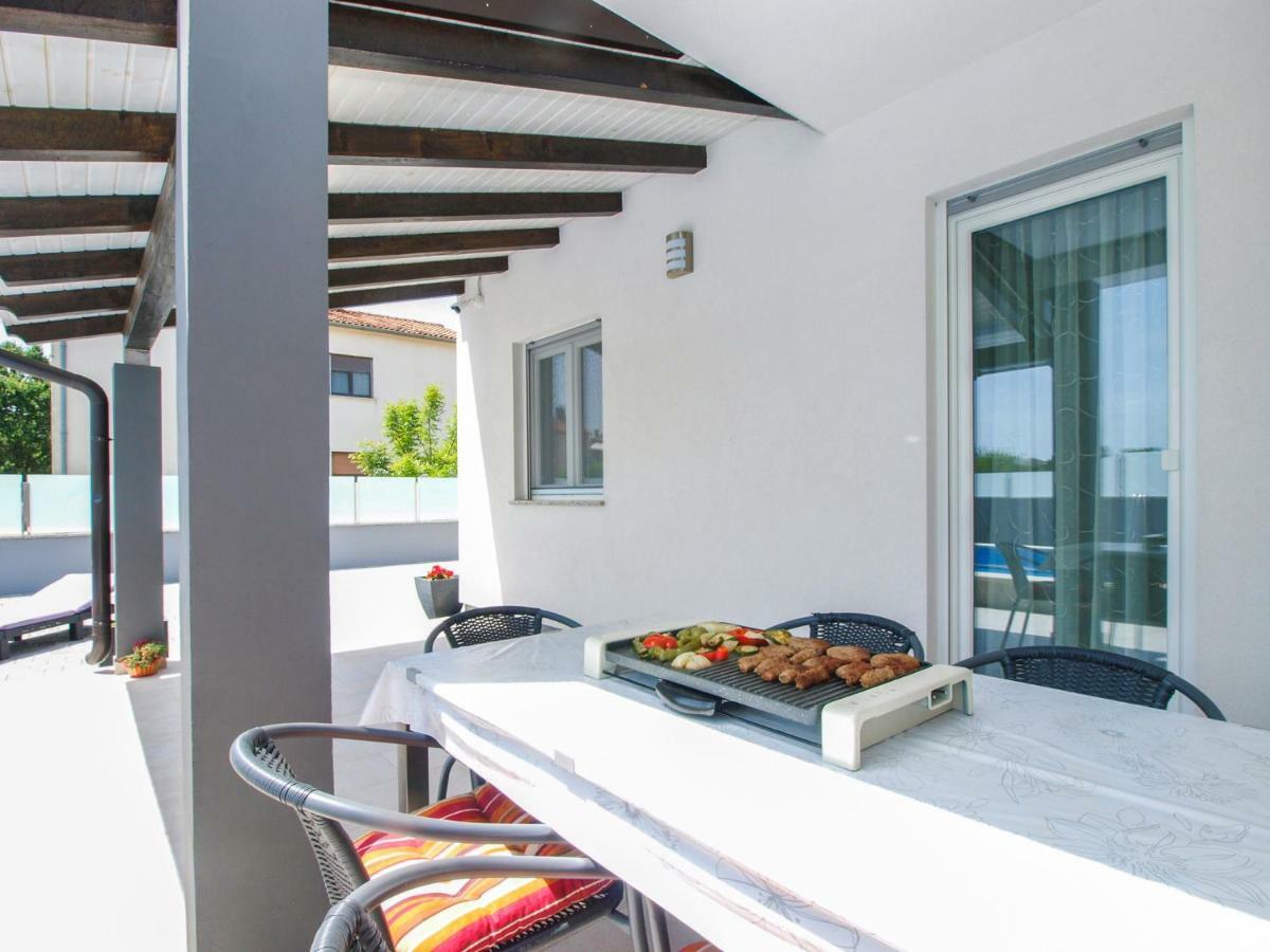 4 Stars Apartments-Pikula Fažana Εξωτερικό φωτογραφία