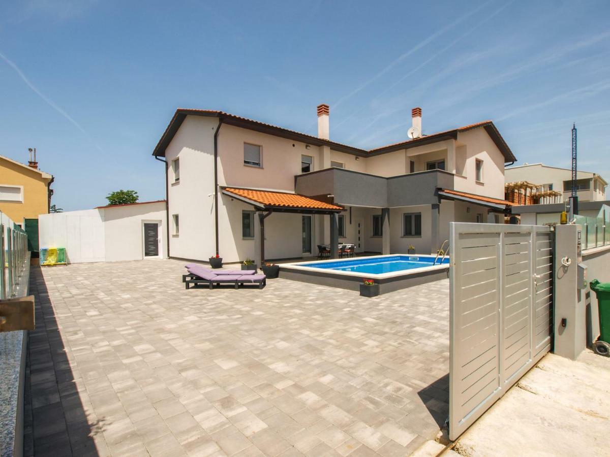 4 Stars Apartments-Pikula Fažana Εξωτερικό φωτογραφία