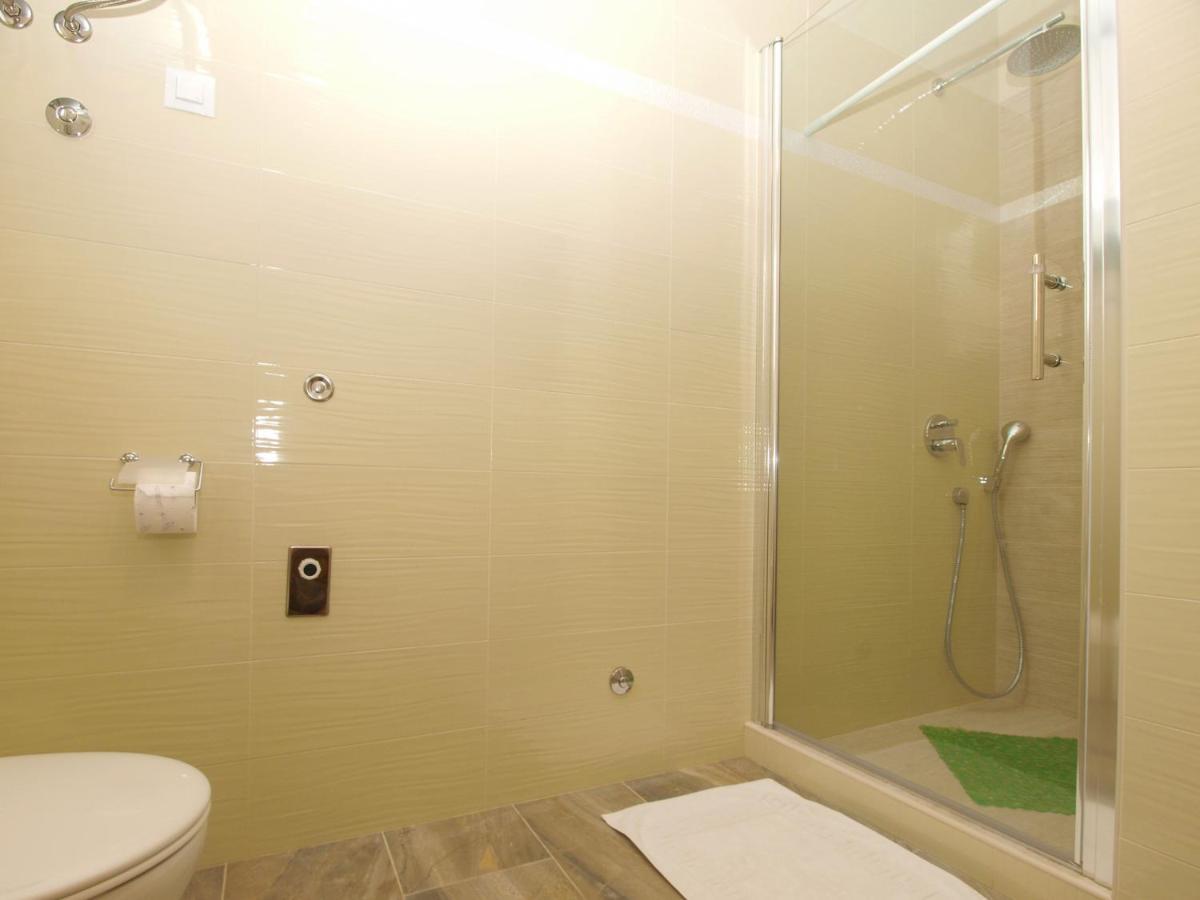 4 Stars Apartments-Pikula Fažana Εξωτερικό φωτογραφία